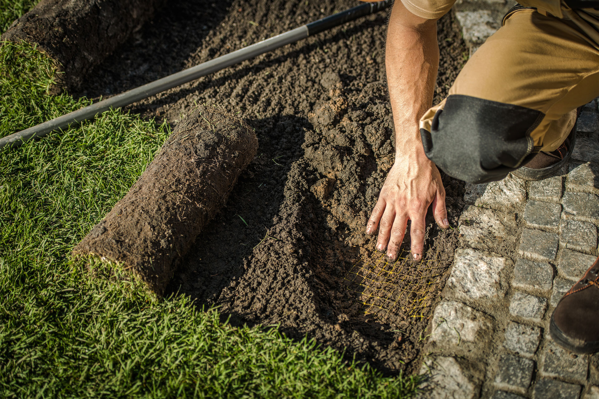 Rollrasen Gartengestaltung und Gartenpflege Staudinger